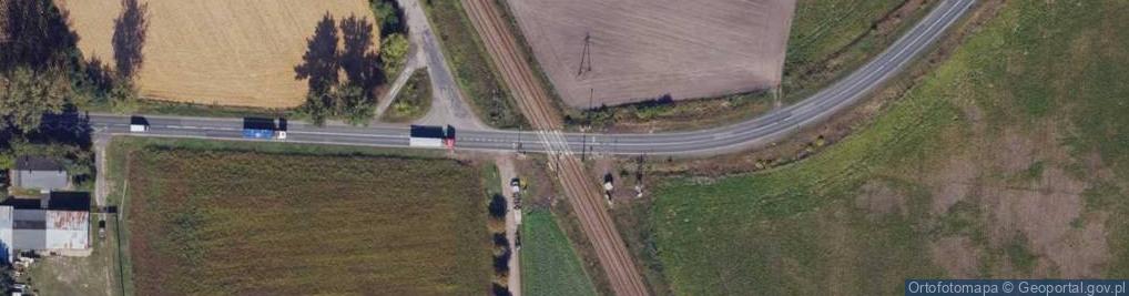 Zdjęcie satelitarne Fotoradar czerwone światło - Chełmce