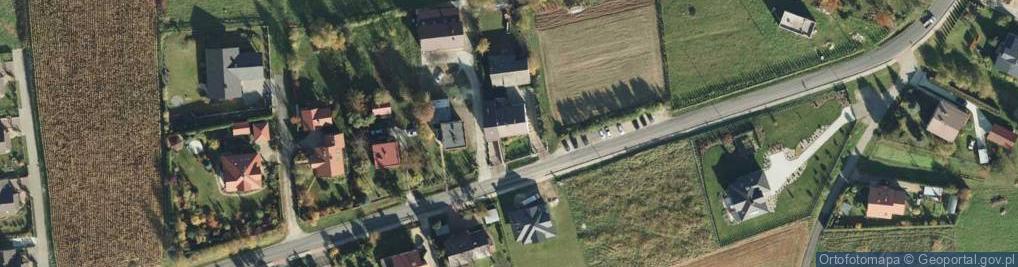 Zdjęcie satelitarne Zakład Fryzjerski Damsko Męski Radlna 61 33 112 Tarnowiec