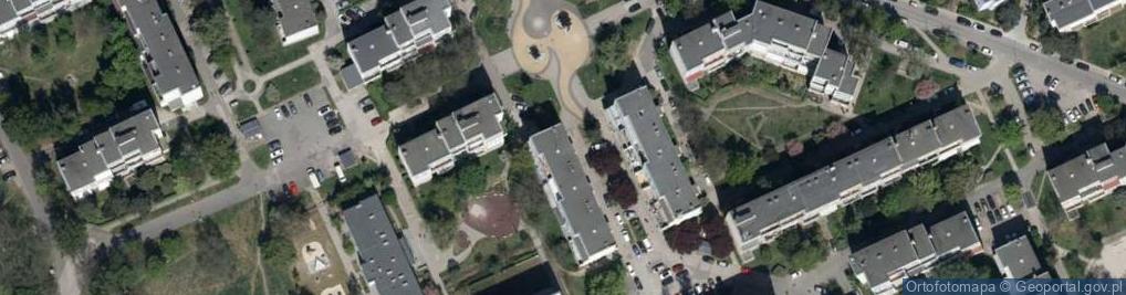 Zdjęcie satelitarne MAKE ME RED Paulina Grabań