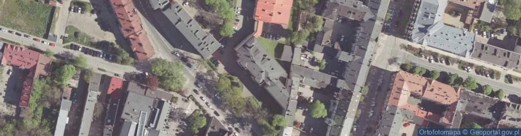Zdjęcie satelitarne Gimnazjum Towarzystwa Wiedzy Powszechnej W Radomiu