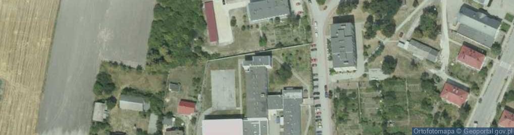 Zdjęcie satelitarne Gimnazjum W Gackach
