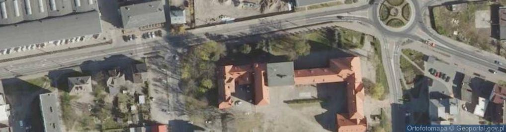 Zdjęcie satelitarne Gimnzajum Nr 2 W Rogoźnie