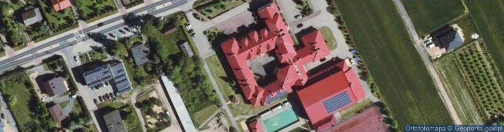Zdjęcie satelitarne Publiczne Gimnazjum Im. Bogdana Jańskiego W Winnicy