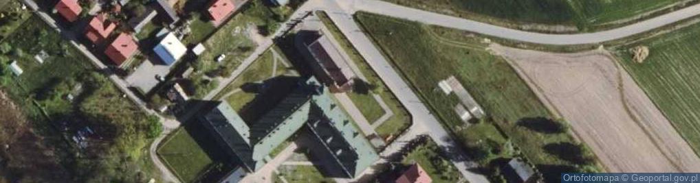 Zdjęcie satelitarne Publiczne Gimnazjum Przy Ośrodku Szkolenia I Wychowania Ohp W Jaciążku