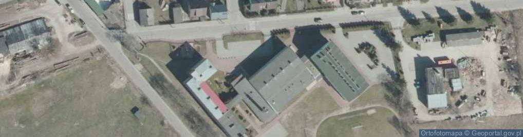 Zdjęcie satelitarne Publiczne Gimnazjum W Jedwabnem