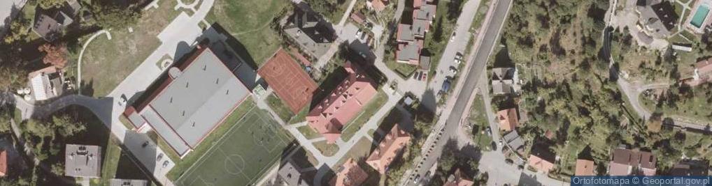 Zdjęcie satelitarne Publiczne Gimnazjum Z Oddziałami Integracyjnymi, Oddziałami Sportowymi W Dusznikach-Zdroju