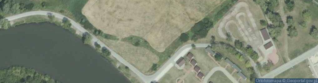 Zdjęcie satelitarne Dom Wycieczkowy MOSiR
