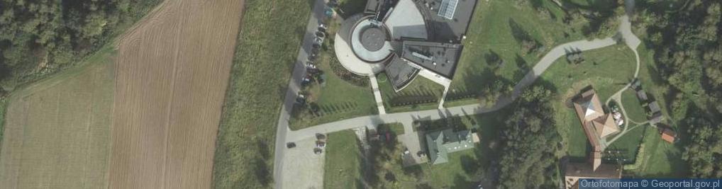 Zdjęcie satelitarne WSIiZ Centrum Turystyki i Rekreacji w Kielnarowej