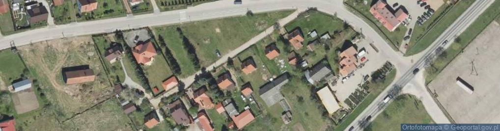 Zdjęcie satelitarne Huzar - Stacja paliw