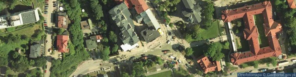 Zdjęcie satelitarne Punkt Informacji Turystycznej w Krynicy-Zdrój