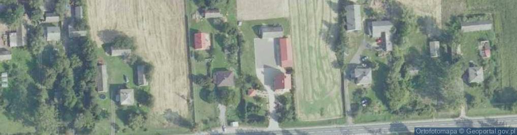 Zdjęcie satelitarne Adamów (gmina Opatów)