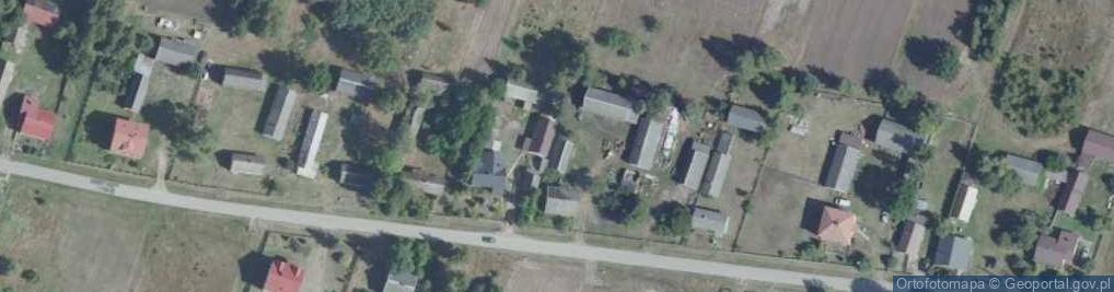 Zdjęcie satelitarne Adamów (powiat konecki)