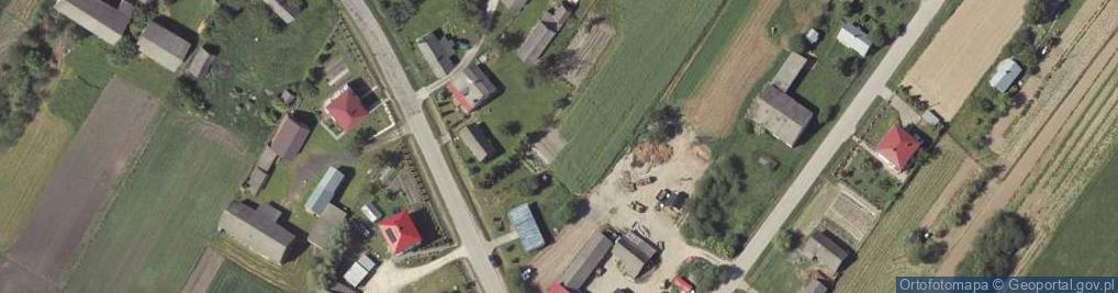 Zdjęcie satelitarne Bzowiec (województwo lubelskie)