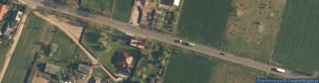 Zdjęcie satelitarne Józefka (powiat poddębicki)