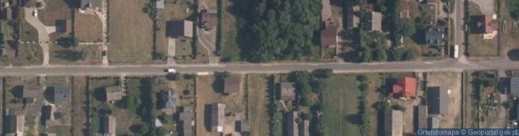 Zdjęcie satelitarne Świerczyna (gmina Opoczno)