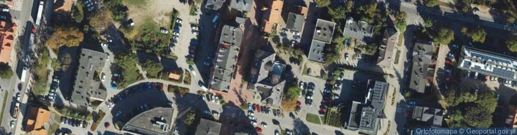 Zdjęcie satelitarne Notariusz Katarzyna Kniażycka Notariusz Katarzyna Kniażycka Bobrowska