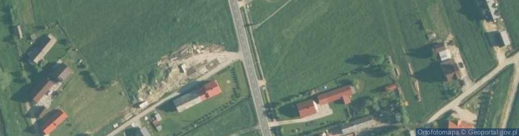 Zdjęcie satelitarne Betonowa kapliczka