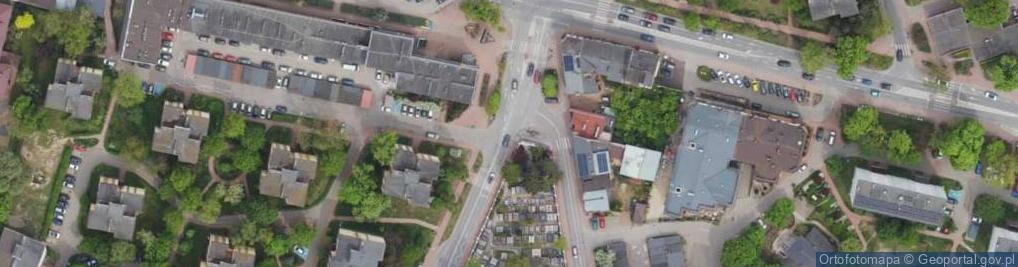 Zdjęcie satelitarne Drewniany krzyż