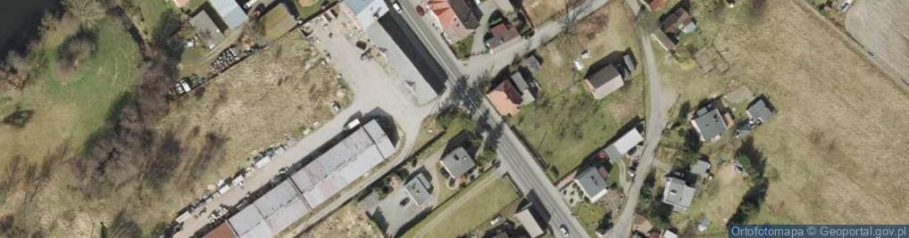 Zdjęcie satelitarne Kapliczka, Figura Świętych, Krzyż