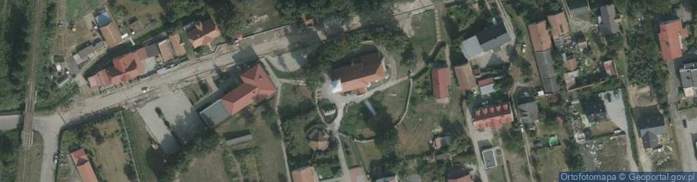 Zdjęcie satelitarne Kapliczka, Figura Świętych, Krzyż