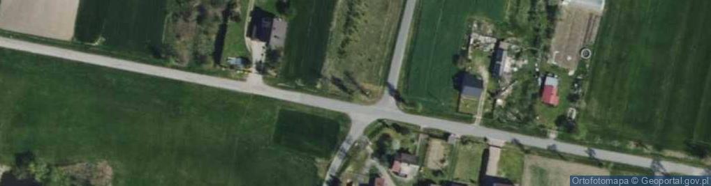 Zdjęcie satelitarne Kapliczka, Figura Świętych, Krzyż