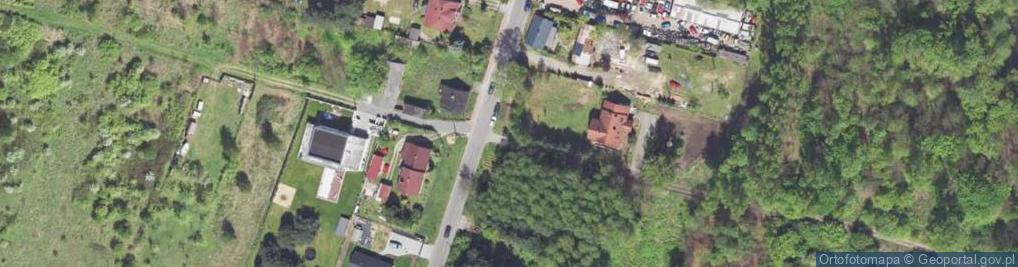 Zdjęcie satelitarne Kapliczka, Figura Świętych, Krzyż