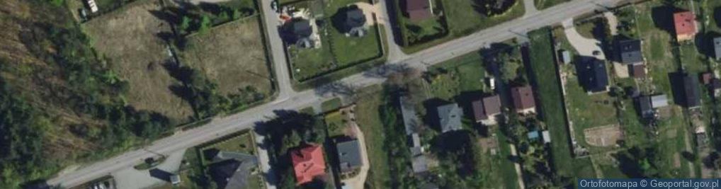 Zdjęcie satelitarne Kapliczka, Figura Świętych, Krzyż