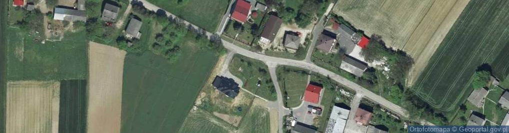 Zdjęcie satelitarne Kapliczka, Figura Świętych, Krzyż