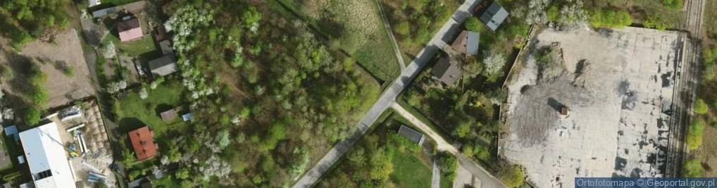 Zdjęcie satelitarne Kapliczka, Figura Świętych, Krzyż