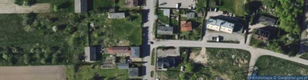 Zdjęcie satelitarne Kapliczka, Figura Świętych, Krzyż