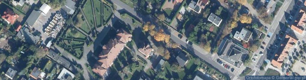 Zdjęcie satelitarne Kapliczka, Figura Świętych, Krzyż