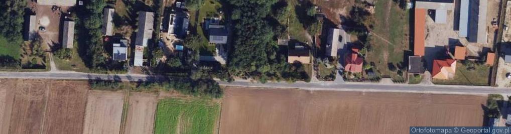 Zdjęcie satelitarne Kapliczka, Figura Świętych, Krzyż