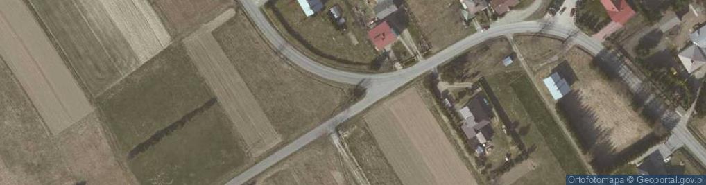 Zdjęcie satelitarne Kapliczka, Figura Świętych, Krzyż