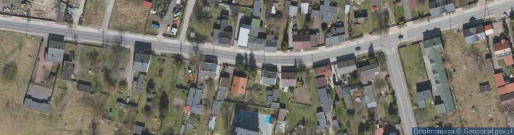 Zdjęcie satelitarne Kapliczka, Figura Świętych, Krzyż