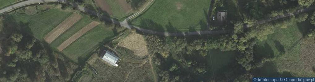 Zdjęcie satelitarne Kapliczka, Figura Świętych, Krzyż