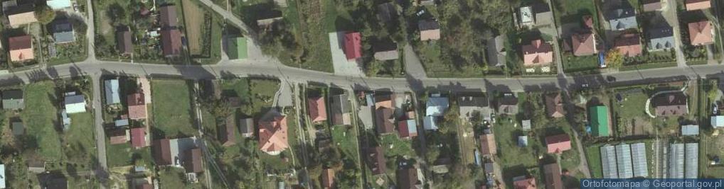 Zdjęcie satelitarne Kapliczka, Figura Świętych, Krzyż