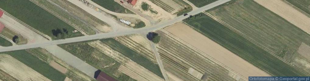 Zdjęcie satelitarne Kapliczka, Figura Świętych, Krzyż