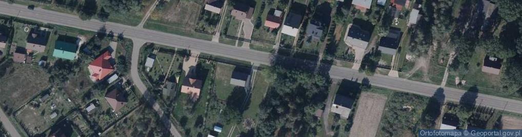 Zdjęcie satelitarne Kapliczka, Figura Świętych, Krzyż