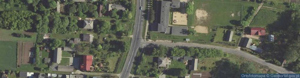 Zdjęcie satelitarne Kapliczka, Figura Świętych, Krzyż