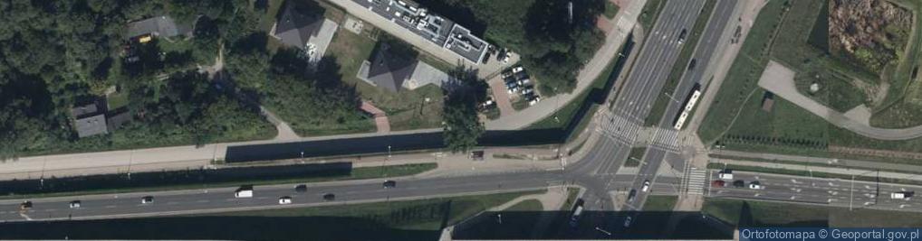 Zdjęcie satelitarne Kapliczka, Figura Świętych, Krzyż