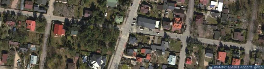 Zdjęcie satelitarne Kapliczka, Figura Świętych, Krzyż