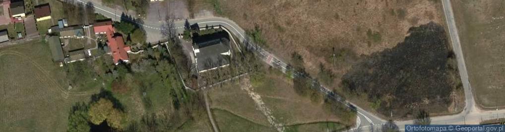 Zdjęcie satelitarne Kapliczka, Figura Świętych, Krzyż