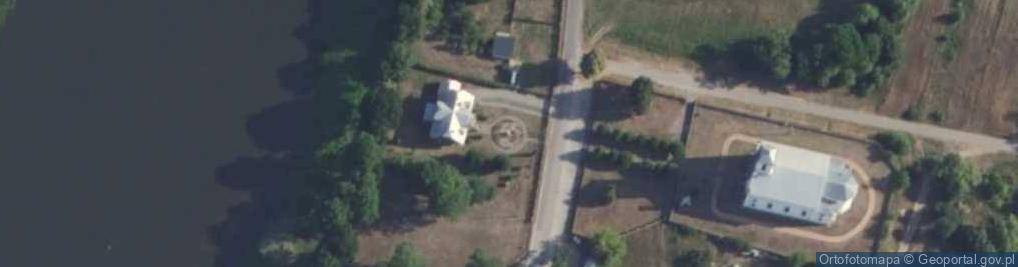 Zdjęcie satelitarne Kapliczka, Figura Świętych, Krzyż