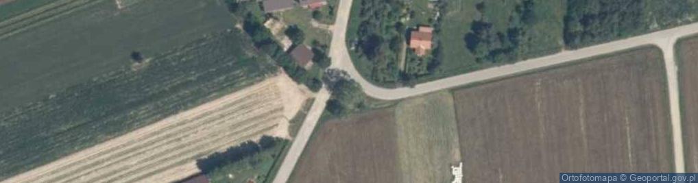 Zdjęcie satelitarne Kapliczka, Figura Świętych, Krzyż