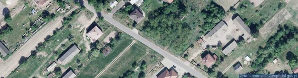Zdjęcie satelitarne Kapliczka, Figura Świętych, Krzyż