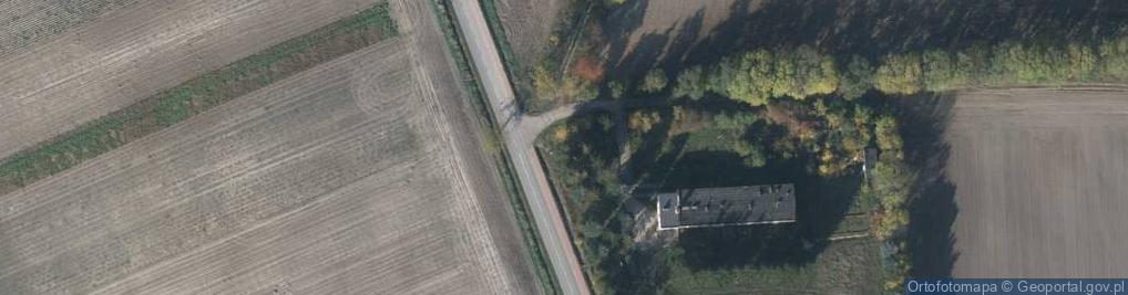 Zdjęcie satelitarne Kapliczka, Figura Świętych, Krzyż