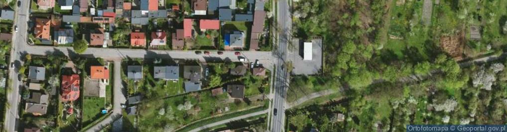 Zdjęcie satelitarne Kapliczka, Figura Świętych, Krzyż