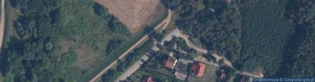 Zdjęcie satelitarne Kapliczka na drewnianym krzyżu