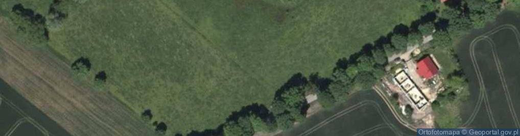 Zdjęcie satelitarne kapliczka przydrożna