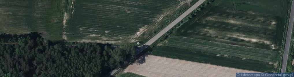 Zdjęcie satelitarne Kapliczka z krzyżem